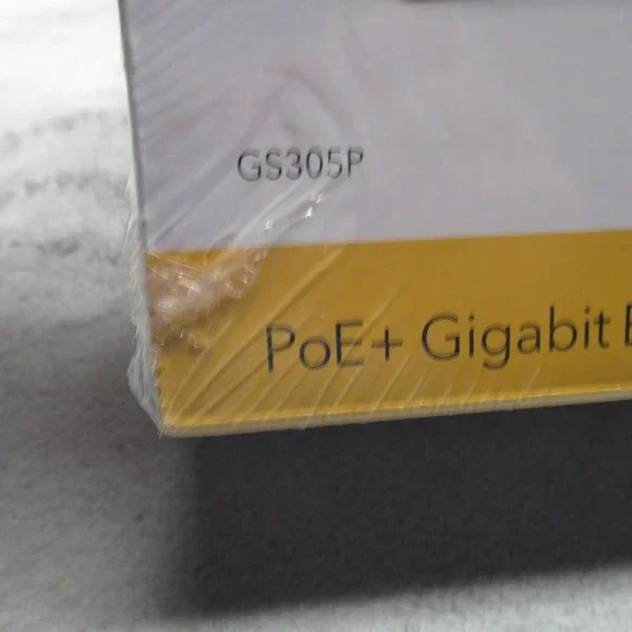 Samsung NETGEAR 5-Port Gigabit Ethernet PoE+ Unmanaged‎ Switch 63W Sealed NWB - Picture 3 of 13